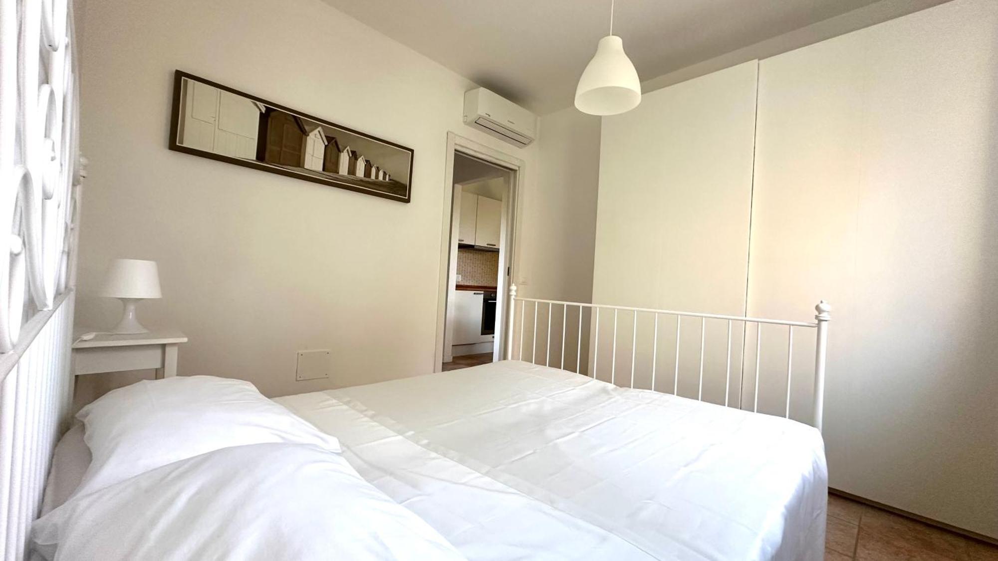 N185 - Numana, Meraviglioso Trilocale Con Terrazzo E Piscina Zewnętrze zdjęcie